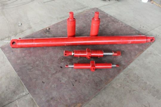 點擊查看詳細信息<br>標題：轉載機系列油缸 閱讀次數：2485