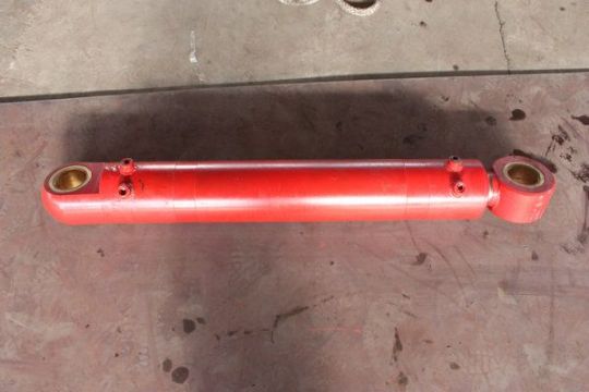 點擊查看詳細信息<br>標題：230截割頭回轉油缸 閱讀次數：1810