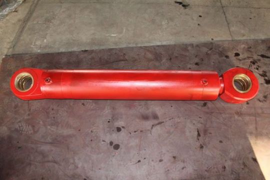 點擊查看詳細(xì)信息<br>標(biāo)題：200截割頭回轉(zhuǎn)油缸 閱讀次數(shù)：2605